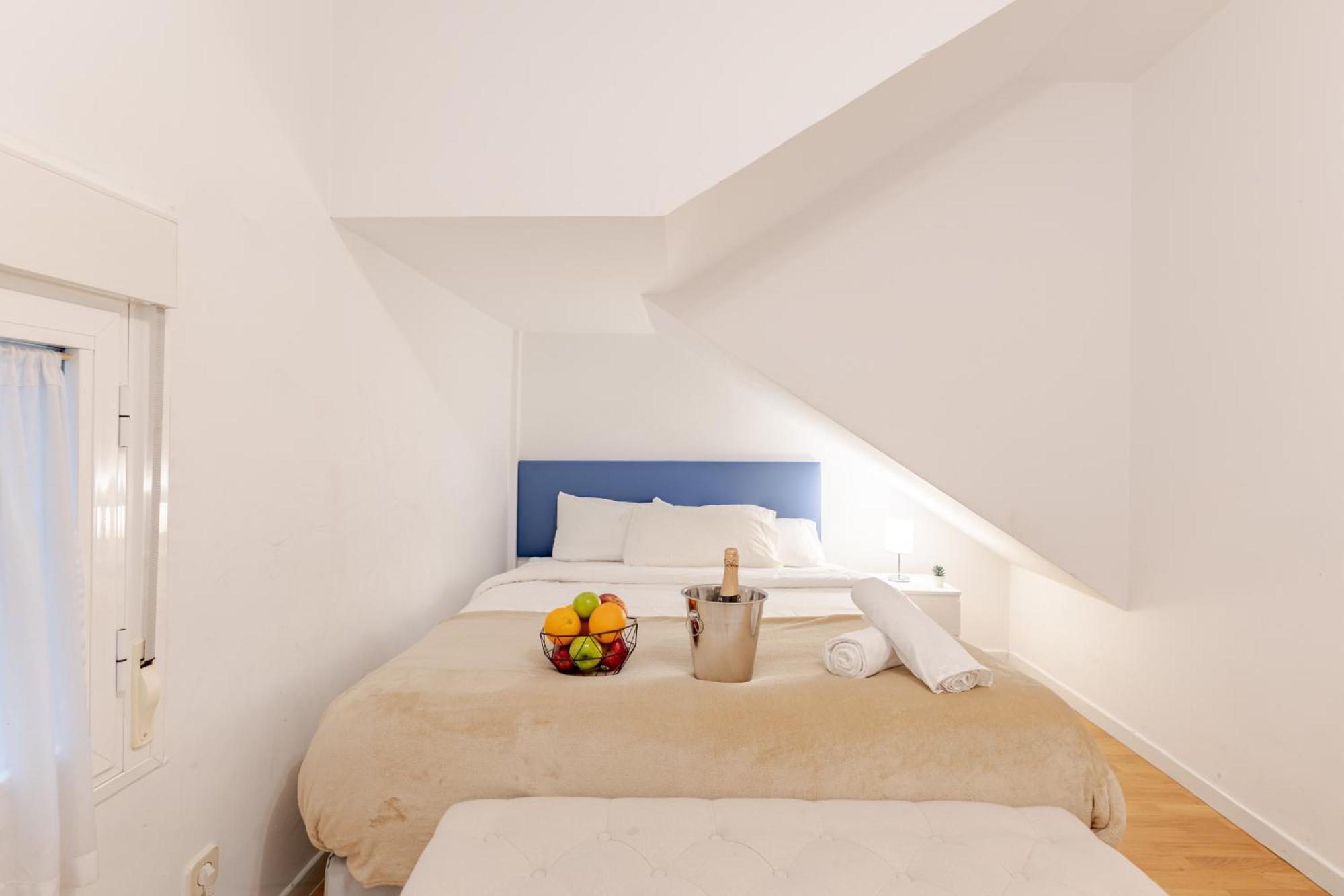 Mad Coco Aparts & Suites Centro Sol Madrid Exterior photo