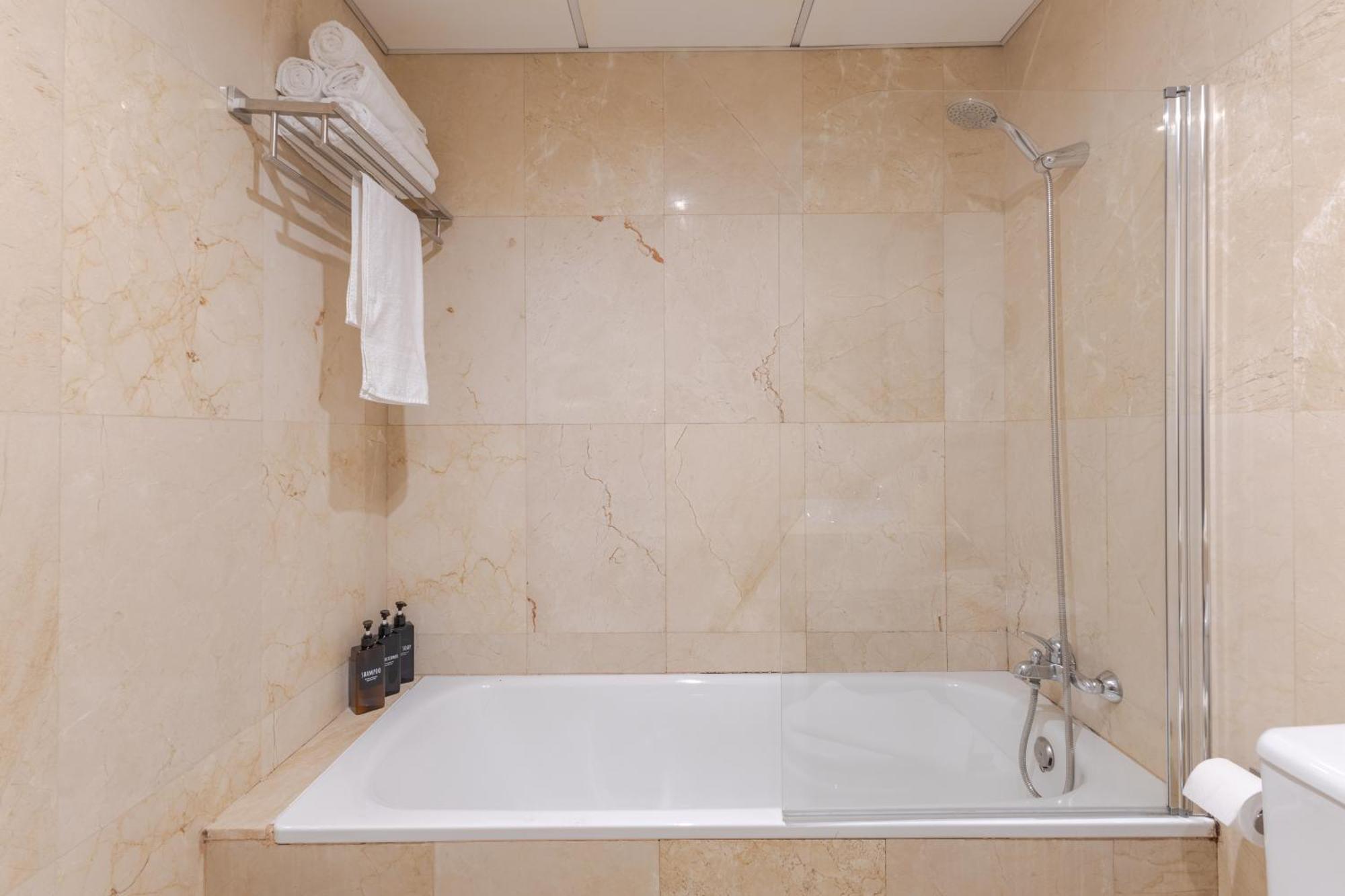 Mad Coco Aparts & Suites Centro Sol Madrid Exterior photo